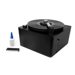 Zwarte Okki Nokki one platenreiniger en record cleaning fluid met borstel