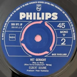 De authentieke zwart-wit hoes van de 7-inch vinyl single 'Kom Uit De Bedstee Mijn Liefste' door Egbert Douwe, een klassieker uit de jaren '60, kant-b